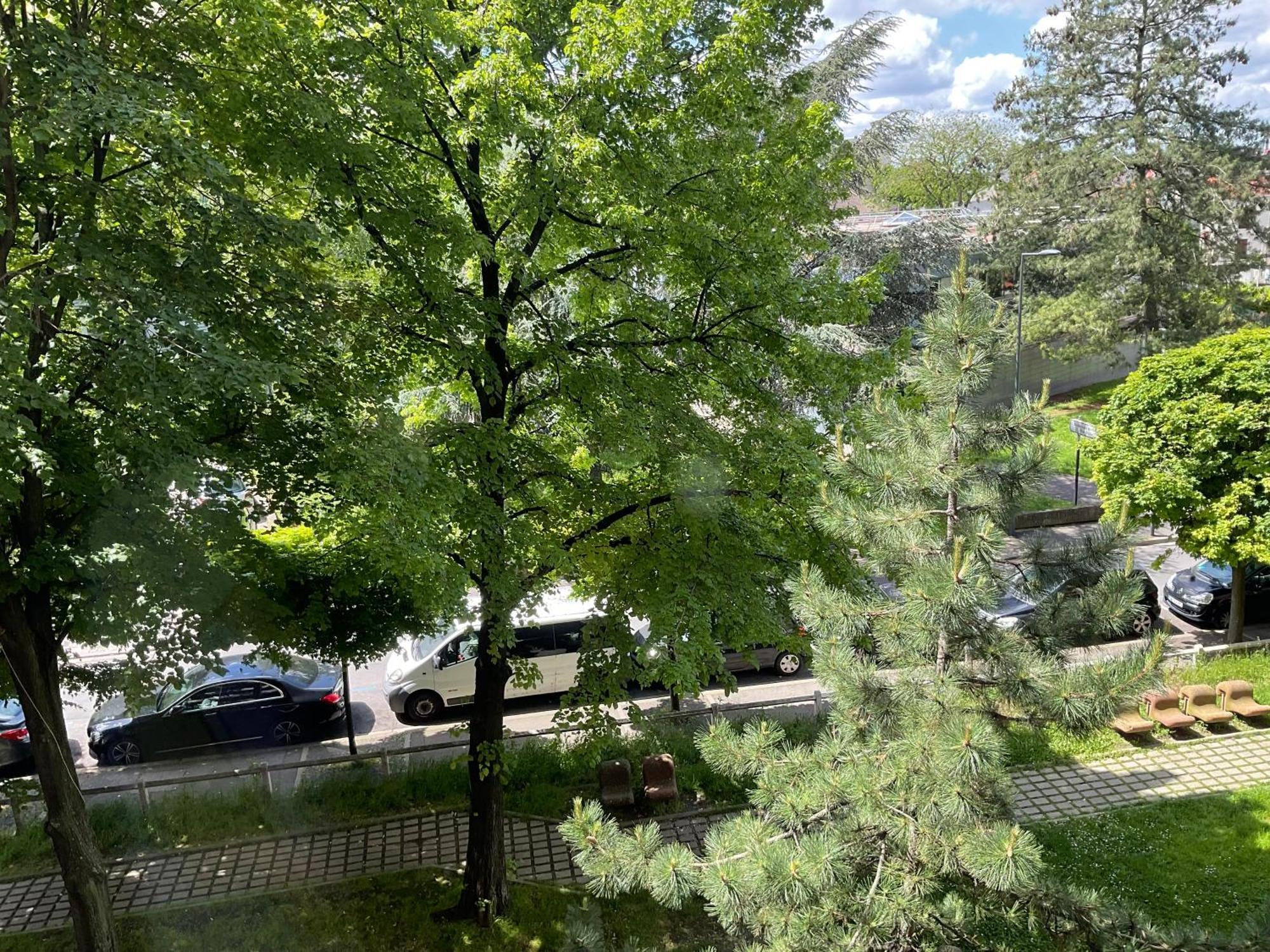 בוביני Female-Dortoir Femme -Dorm Shared Room Paris מראה חיצוני תמונה