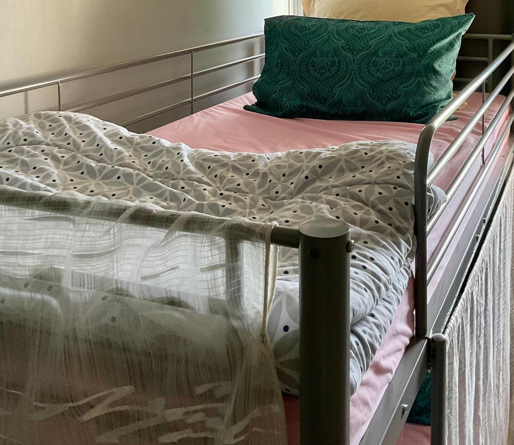 בוביני Female-Dortoir Femme -Dorm Shared Room Paris מראה חיצוני תמונה
